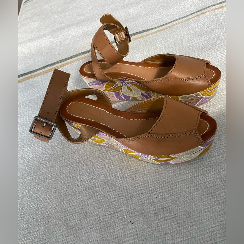 NWT Antik Bantik‎ wedges